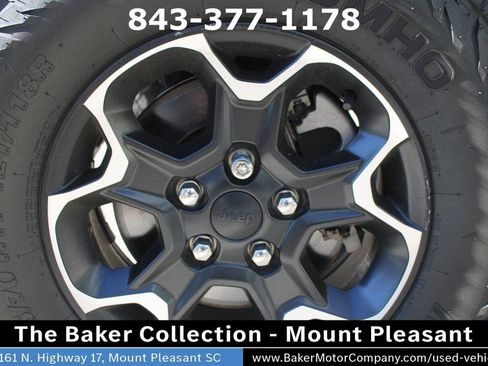 Used 2023 Jeep Wrangler Unlimited Rubicon w/ Cold Weather Group image 14