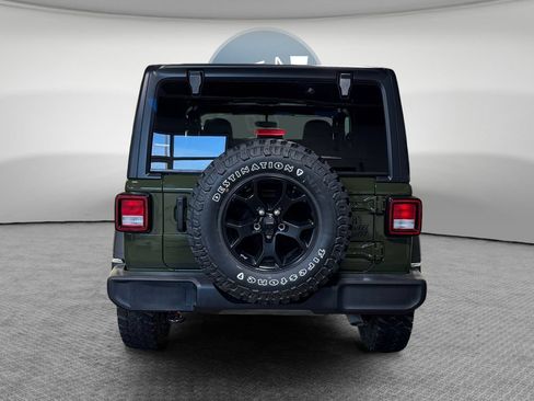 Used 2022 Jeep Wrangler Sport AWD/4WD image 5