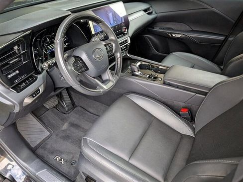 Used 2025 Lexus RX 350 Premium image 2
