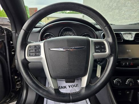 Used 2013 Chrysler 200 S FWD image 21