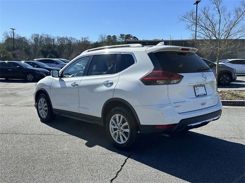 Certified 2020 Nissan Rogue SV image 6
