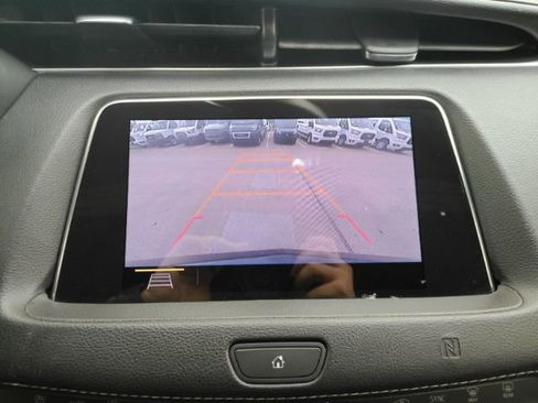 Used 2019 Cadillac XT4 Premium Luxury image 8