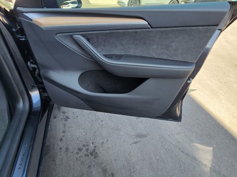 Used 2024 Tesla Model Y Long Range image 22