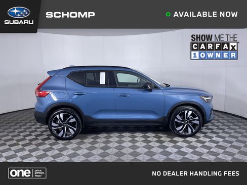 Used 2024 Volvo XC40 B5 Ultimate w/ Climate Package image 1
