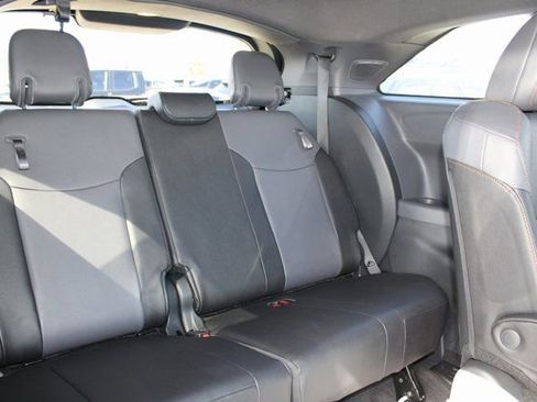 Used 2023 Toyota Sienna XSE w/ XSE Plus Package image 8