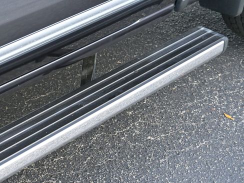 Used 2023 Chevrolet Silverado 1500 High Country w/ Technology Package image 34