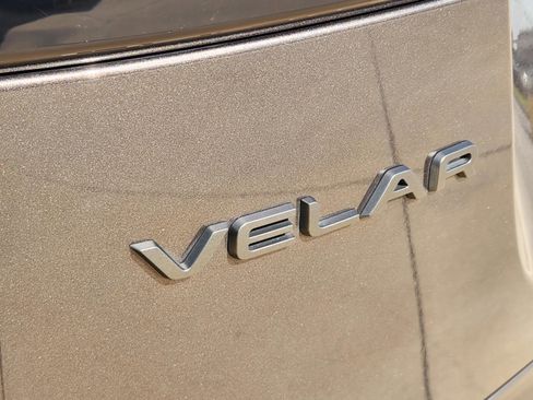 Certified 2026 Land Rover Range Rover Velar Dynamic SE AWD/4WD image 32