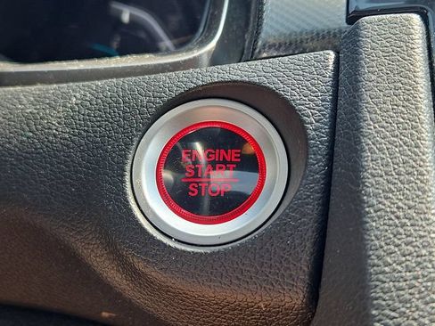 Used 2017 Honda Civic EX-L image 9