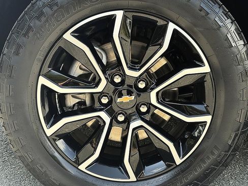 Used 2023 Chevrolet TrailBlazer ACTIV w/ Sun and Liftgate Package AWD/4WD image 7