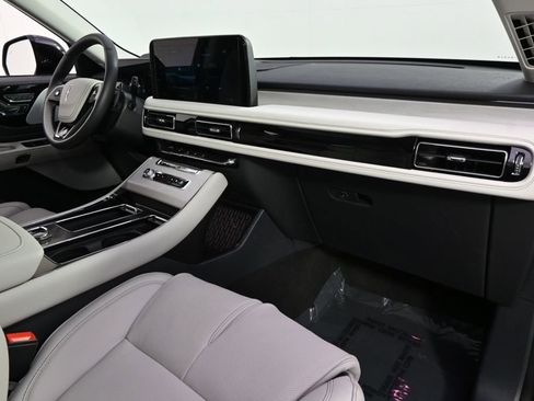 New 2026 Lincoln Aviator Reserve AWD/4WD image 15