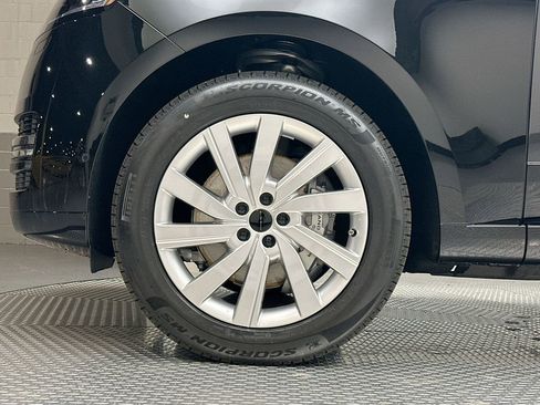 New 2026 Land Rover Range Rover SE AWD/4WD image 13