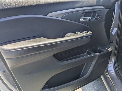 Used 2025 Honda Ridgeline RTL image 15