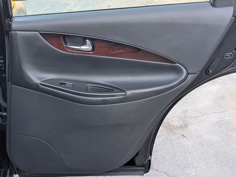 Used 2016 INFINITI QX50 AWD w/ Deluxe Touring Package image 37