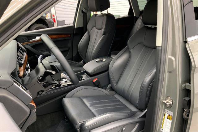 Certified 2023 Audi Q5 2.0T Premium Plus w/ Premium Plus Package AWD/4WD image 17