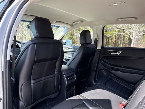 Used 2020 Ford Edge SEL w/ Convenience Package image 27