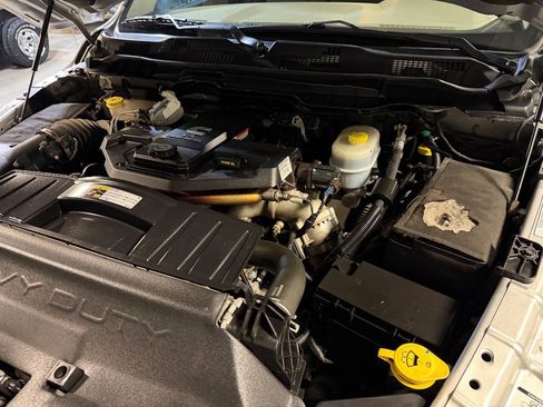 Used 2012 RAM 2500 ST w/ Chrome Appearance Group AWD/4WD image 31