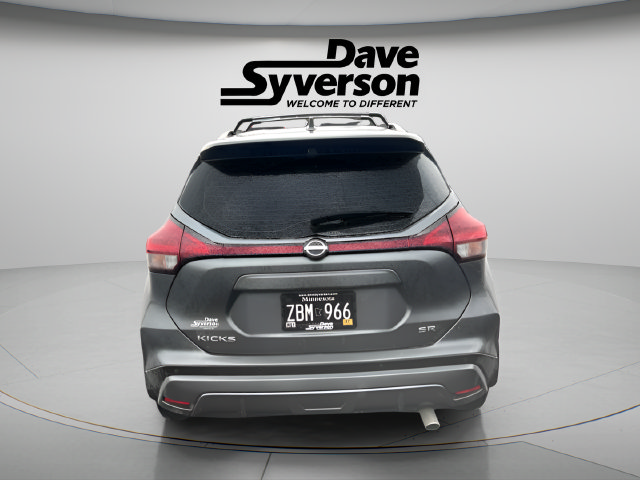 Used 2023 Nissan Kicks SR w/ SR Premium Package FWD image 5