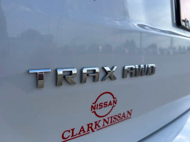 Used 2022 Chevrolet Trax LT w/ LT Convenience Package AWD/4WD image 10