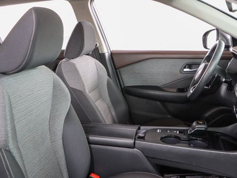 Used 2022 Nissan Rogue SV FWD image 26