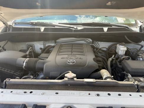 Used 2021 Toyota Tundra Limited w/ Limited Premium Package AWD/4WD image 20