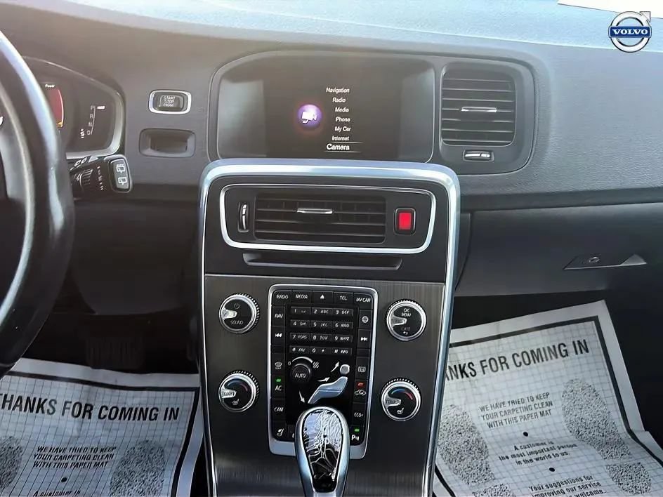 Used 2015 Volvo V60 T5 Premier FWD image 35