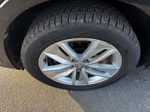 Used 2017 Audi Q3 2.0T Premium Plus w/ Premium Plus Package image 2