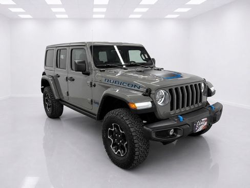 Used 2023 Jeep Wrangler Unlimited Rubicon 4xe w/ Cold Weather Group AWD/4WD image 10