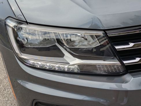 Used 2020 Volkswagen Tiguan SEL image 10