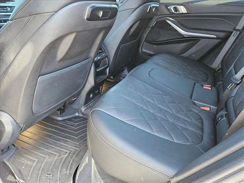 Used 2024 BMW X5 sDrive40i w/ M Sport Package RWD image 19