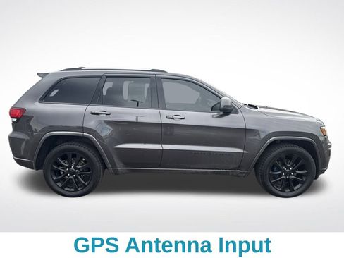 Used 2020 Jeep Grand Cherokee Altitude image 8