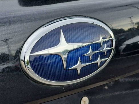 Used 2018 Subaru Forester 2.5i Premium w/ All-Weather Package AWD/4WD image 13