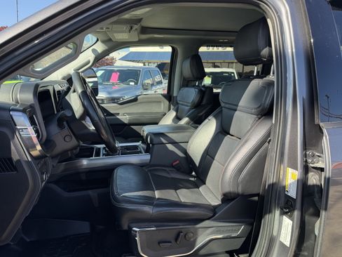Used 2023 Ford F250 Lariat w/ Lariat Ultimate Package image 18