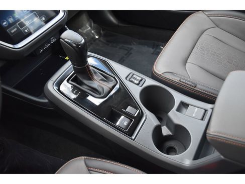 Certified 2025 Subaru Crosstrek 2.5i Limited image 36