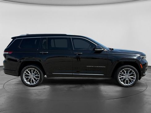 Used 2022 Jeep Grand Cherokee L Summit w/ Luxury Tech Group V AWD/4WD image 11