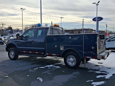 Used 2016 Ford F250 XL w/ Power Equipment Group image 4
