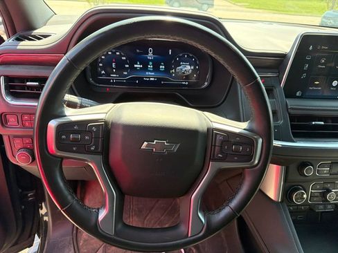 Used 2023 Chevrolet Tahoe Z71 w/ Luxury Package AWD/4WD image 18