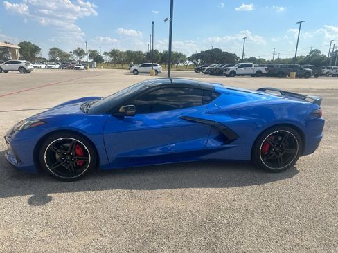 Used 2021 Chevrolet Corvette Stingray Preferred Cpe w/ 2LT RWD image 2