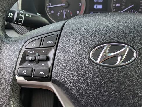 Used 2019 Hyundai Tucson SE FWD image 17