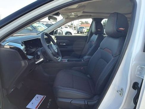 New 2026 Nissan Kicks SR w/ SR Premium Package image 31