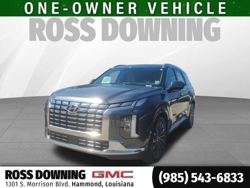 Used 2023 Hyundai Palisade Calligraphy w/ Winter Package image 1