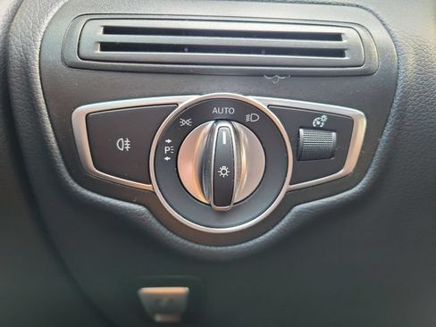 Used 2022 Mercedes-Benz GLC 300 4MATIC image 14