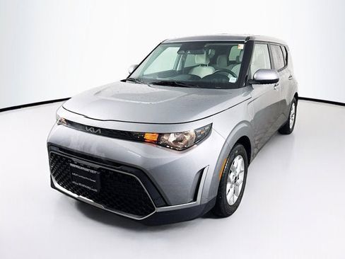 Certified 2023 Kia Soul LX w/ LX Technology Package image 1