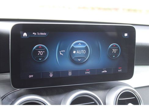 Used 2021 Mercedes-Benz GLC 300 4MATIC image 27