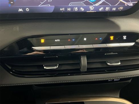 New 2026 Buick Enclave Avenir w/ Super Cruise Package image 16