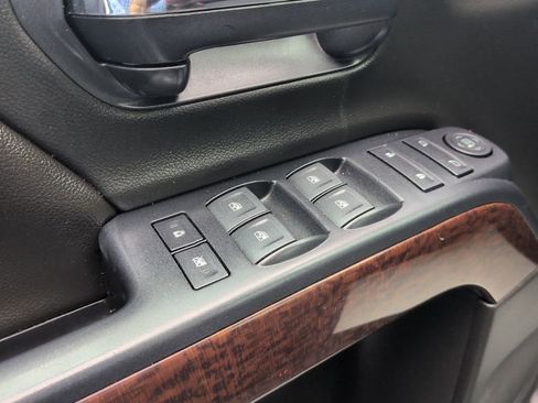 Used 2019 GMC Sierra 1500 SLE w/ SLE Value Package AWD/4WD image 36