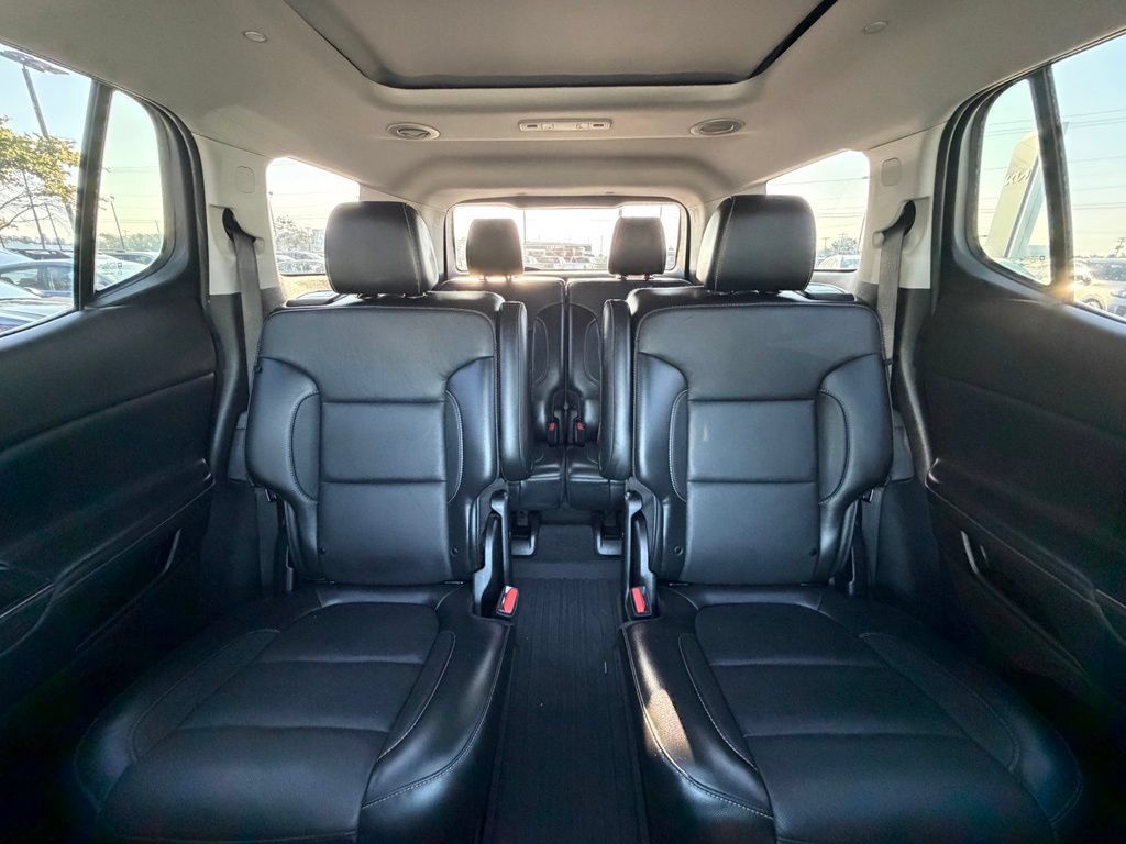 Used 2020 GMC Acadia SLT w/ Trailering Package FWD image 28