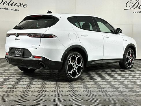 Used 2024 Alfa Romeo Tonale Veloce w/ Active Assist Package AWD/4WD image 6