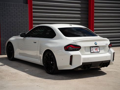 Used 2024 BMW M2 w/ Lighting Package image 9