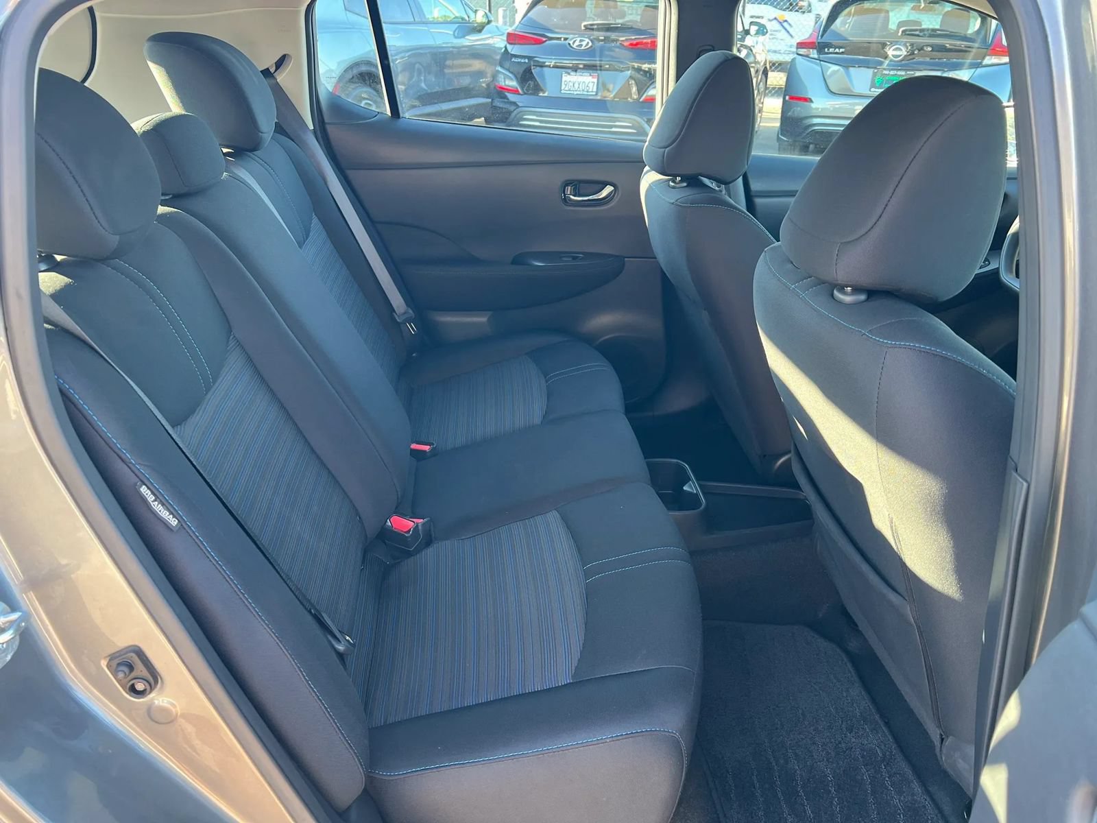 Used 2025 Nissan Leaf S FWD image 31