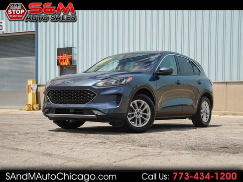 Used 2020 Ford Escape SE FWD image 1